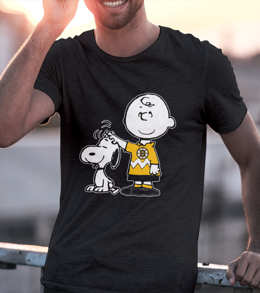 Boston Bruins Snoopy Charlie Brown Peanuts T-Shirt