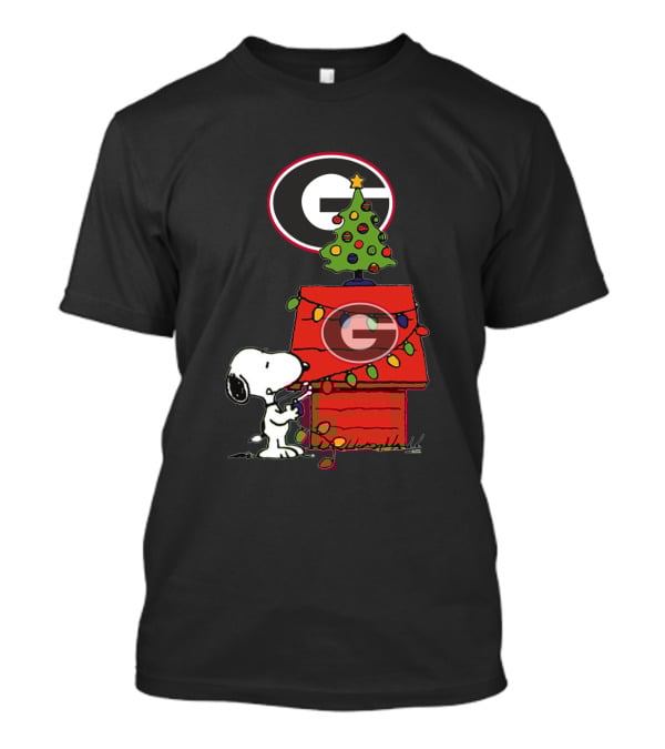 Snoopy Christmas Georgia Bulldogs Football Tree And Doghouse T-Shirt