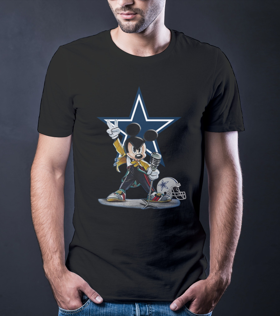 Dallas Cowboys Mickey Star Helmet Mic T-Shirt