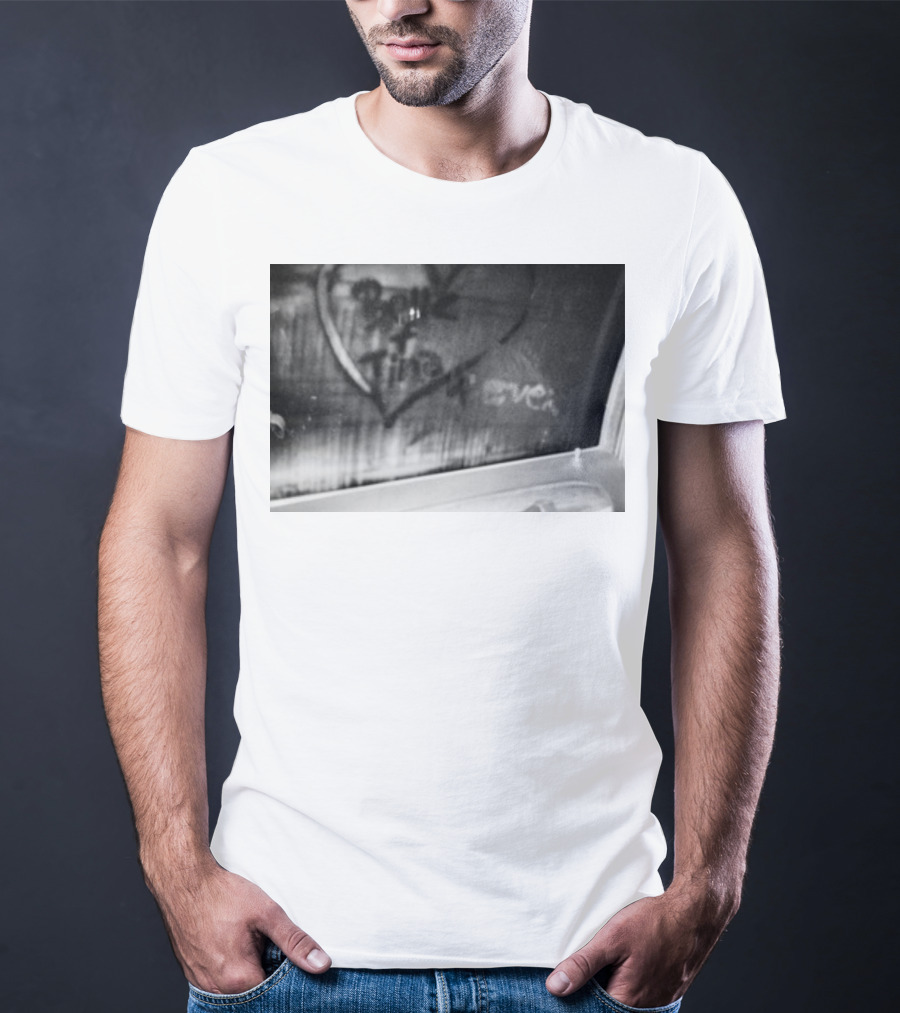 Bette Plus Tina 4Ever Heart Symbol Jennifer Beals T-Shirt