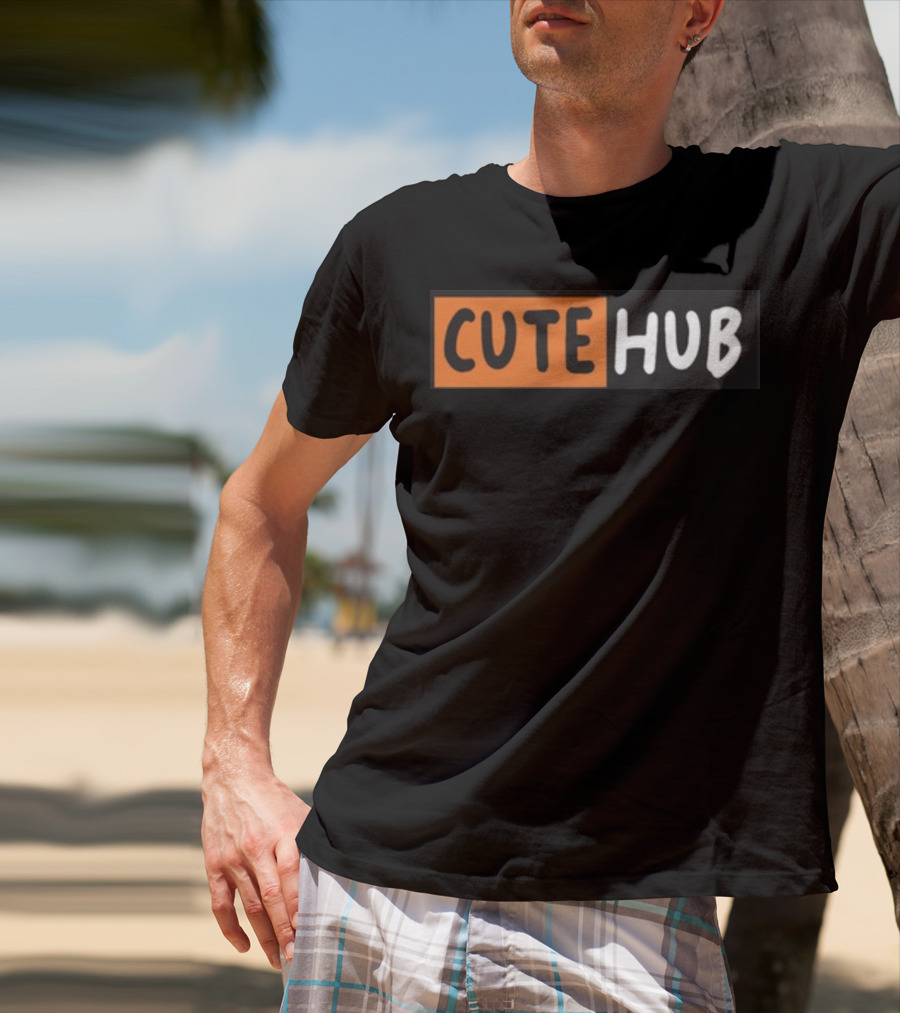 CUTE HUB Bold Contrast T-Shirt
