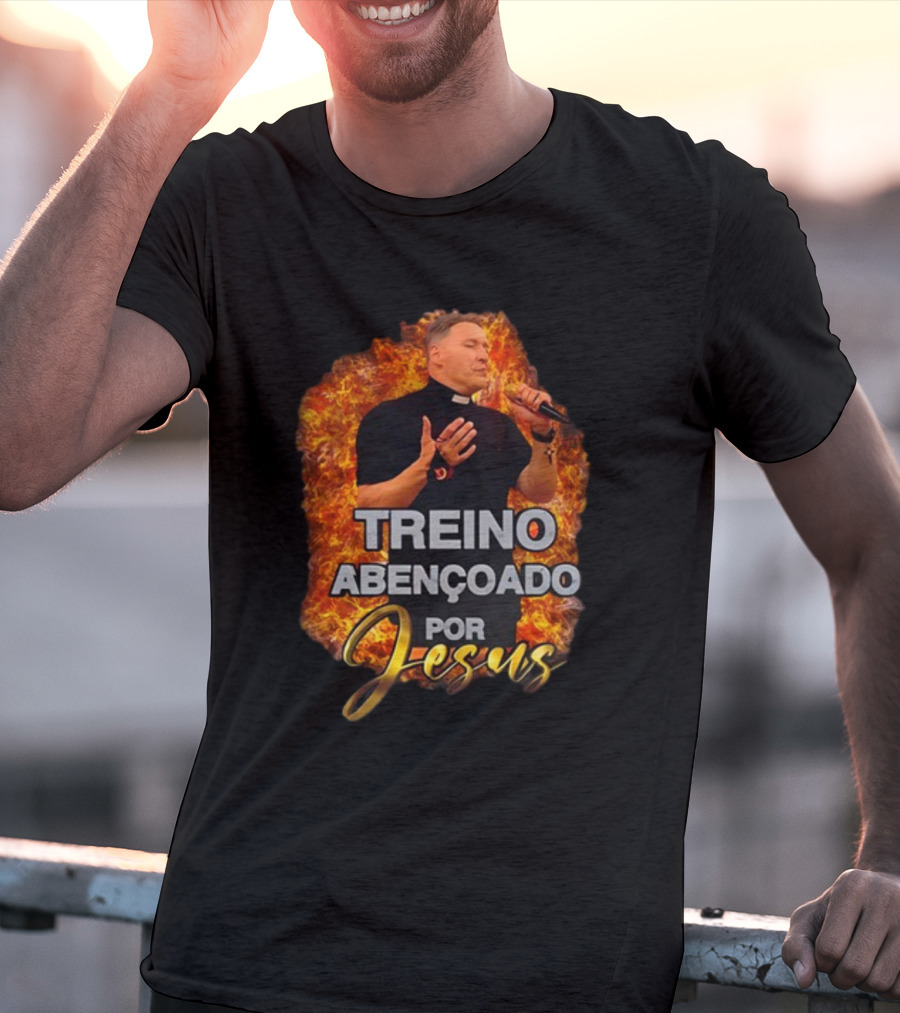 Treino Abençoado Por Jesus With Fiery Background And Clergyman T-Shirt