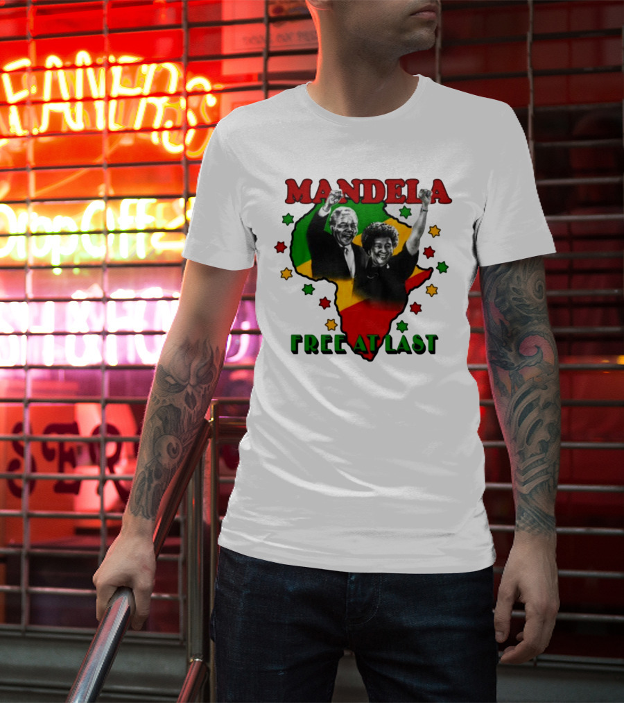 Nelson Mandela Free At Last Africa Map Red Yellow Green Stars T-Shirt