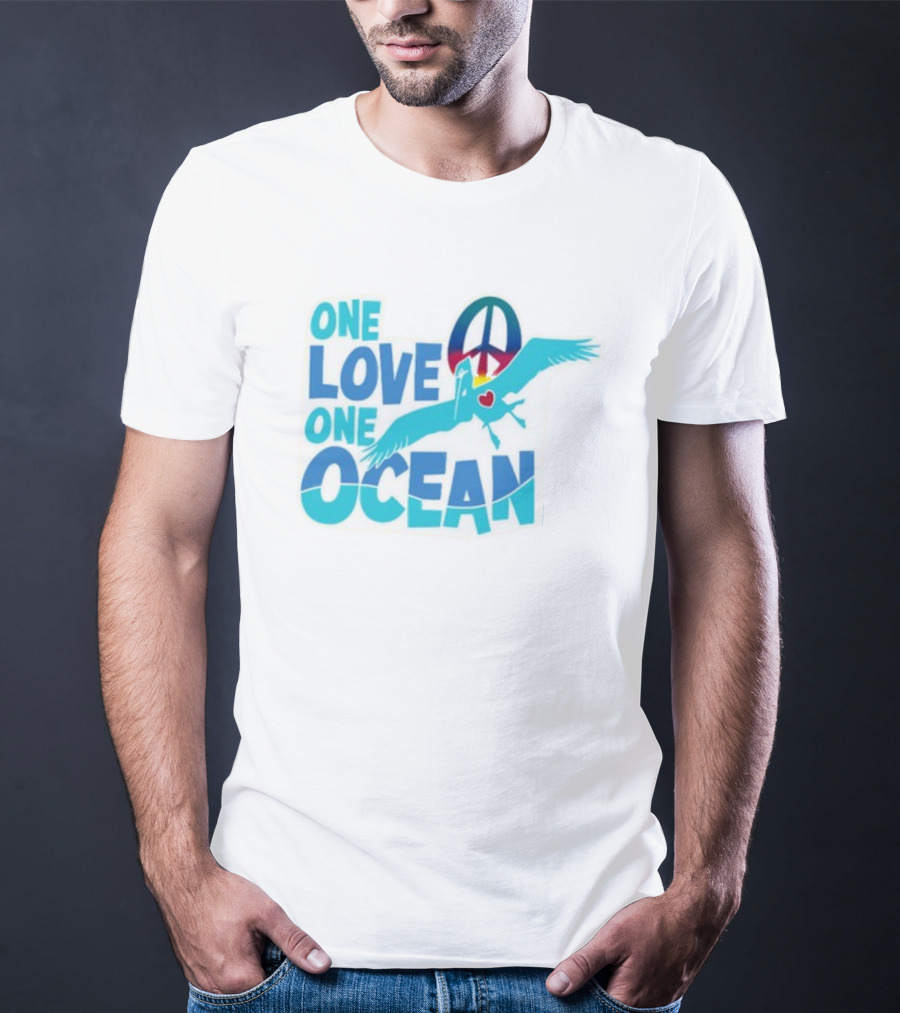 Musician Jimmy Buffett One Love One Ocean Peace Symbol Bird Heart T-Shirt
