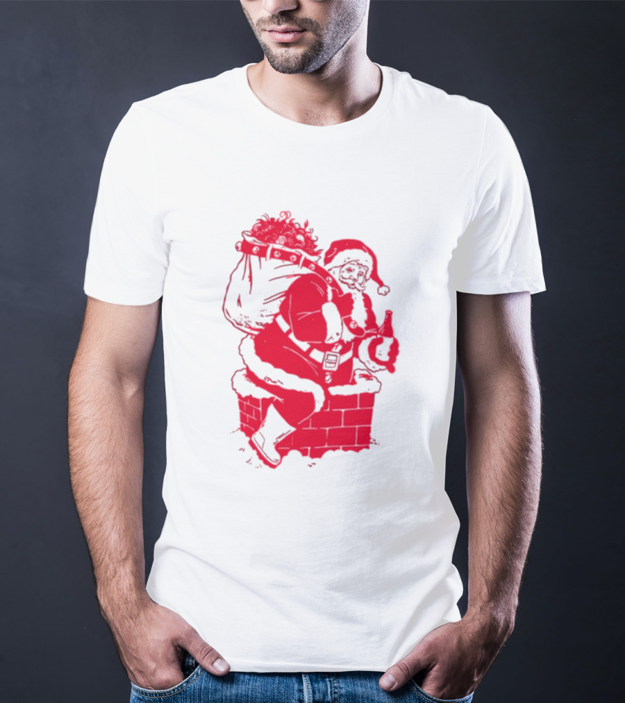 Santa Claws Funny Cat Christmas Beer Chimney Scene T-Shirt