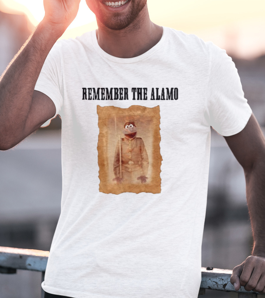 Lucca International Remember The Alamo Historical Muppet Soldier T-Shirt