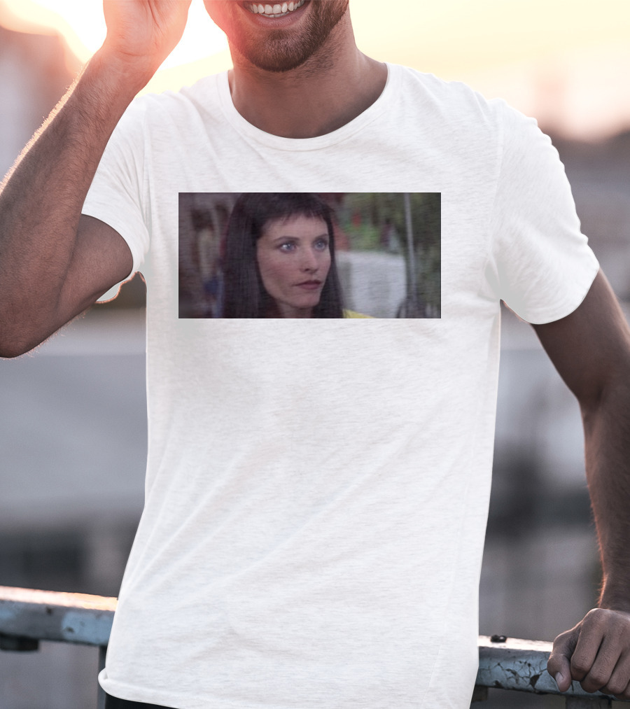 Courteney Cox Scream Movie Character House Party Scene T-Shirt