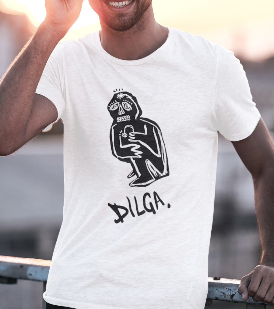 DILGA Boxy Character Holding Lock T-Shirt