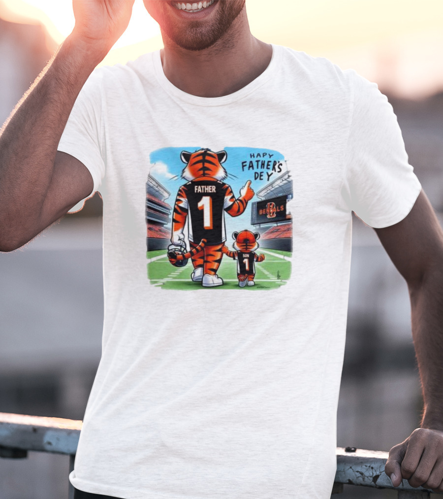 Cincinnati Bengals Mascot Father Son Happy Father’s Day T-Shirt
