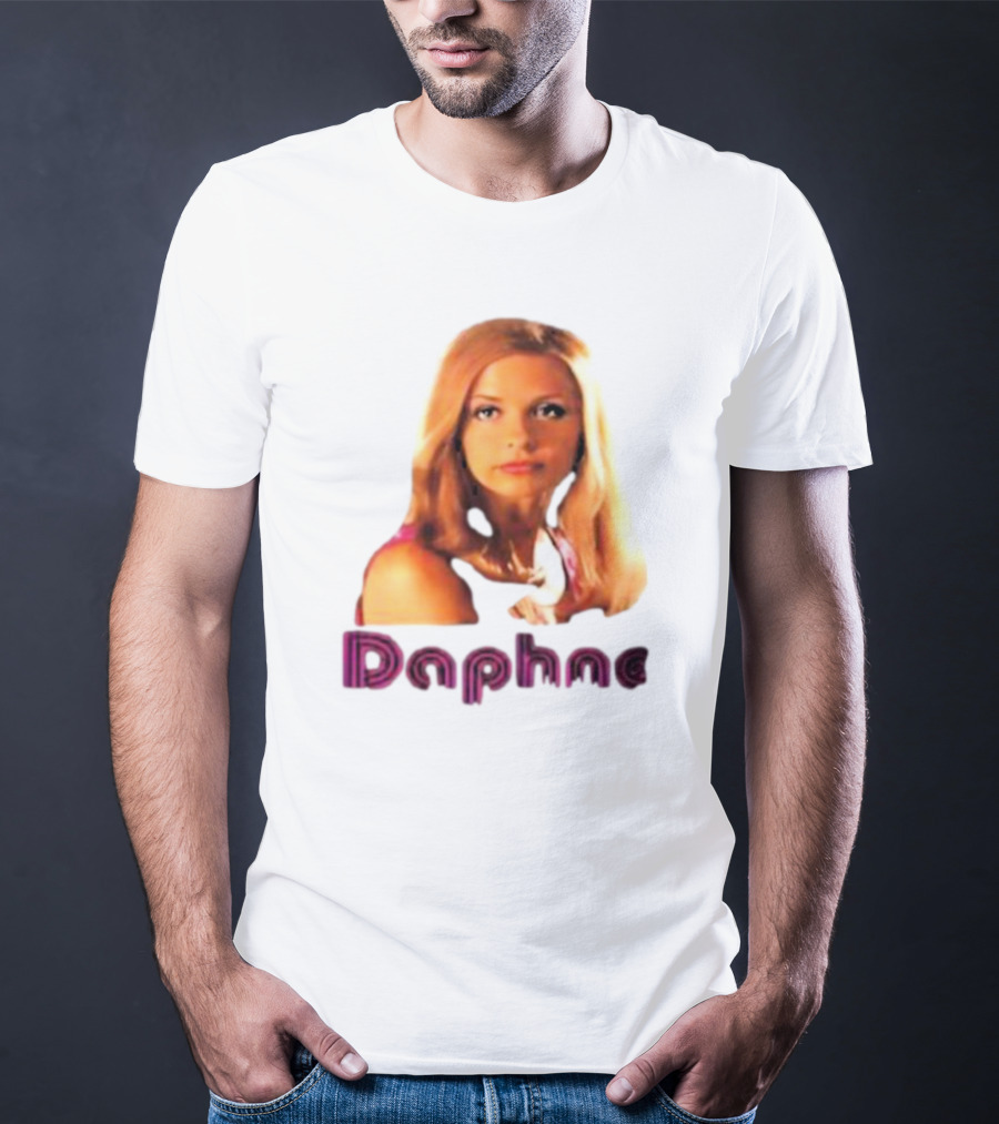 Sarah Michelle Gellar As Daphne In Scooby-Doo Movie T-Shirt