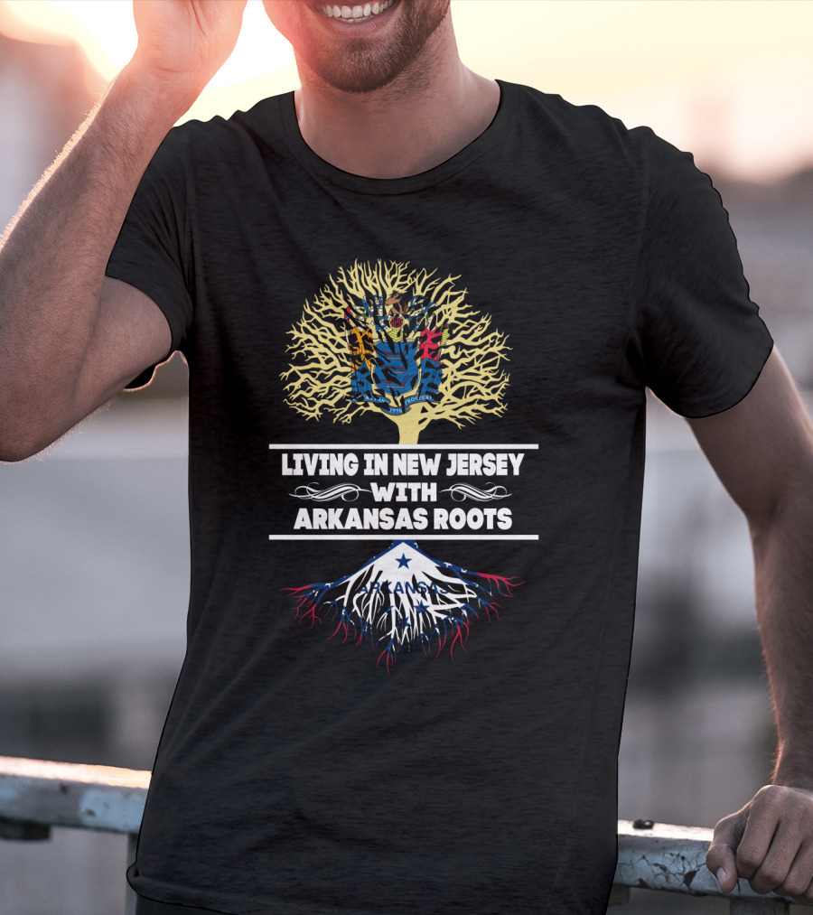 Living In New Jersey With Arkansas Roots Tree Design With State Flags T-Shirt