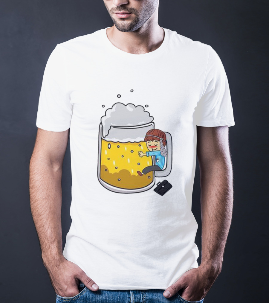 Beer Mug Hug With Traveler Cartoon Character T-Shirt