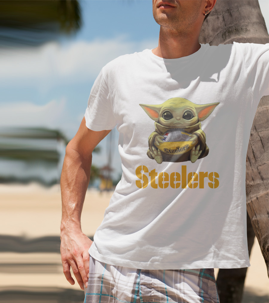 Baby Yoda Hug Steelers Football Team T-Shirt