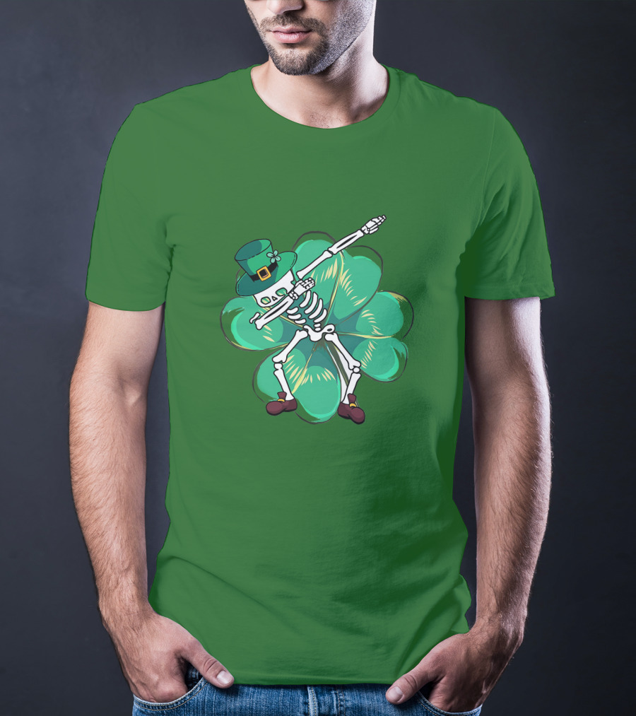 St Patrick's Day Skeleton Dabbing Leprechaun Clover T-Shirt