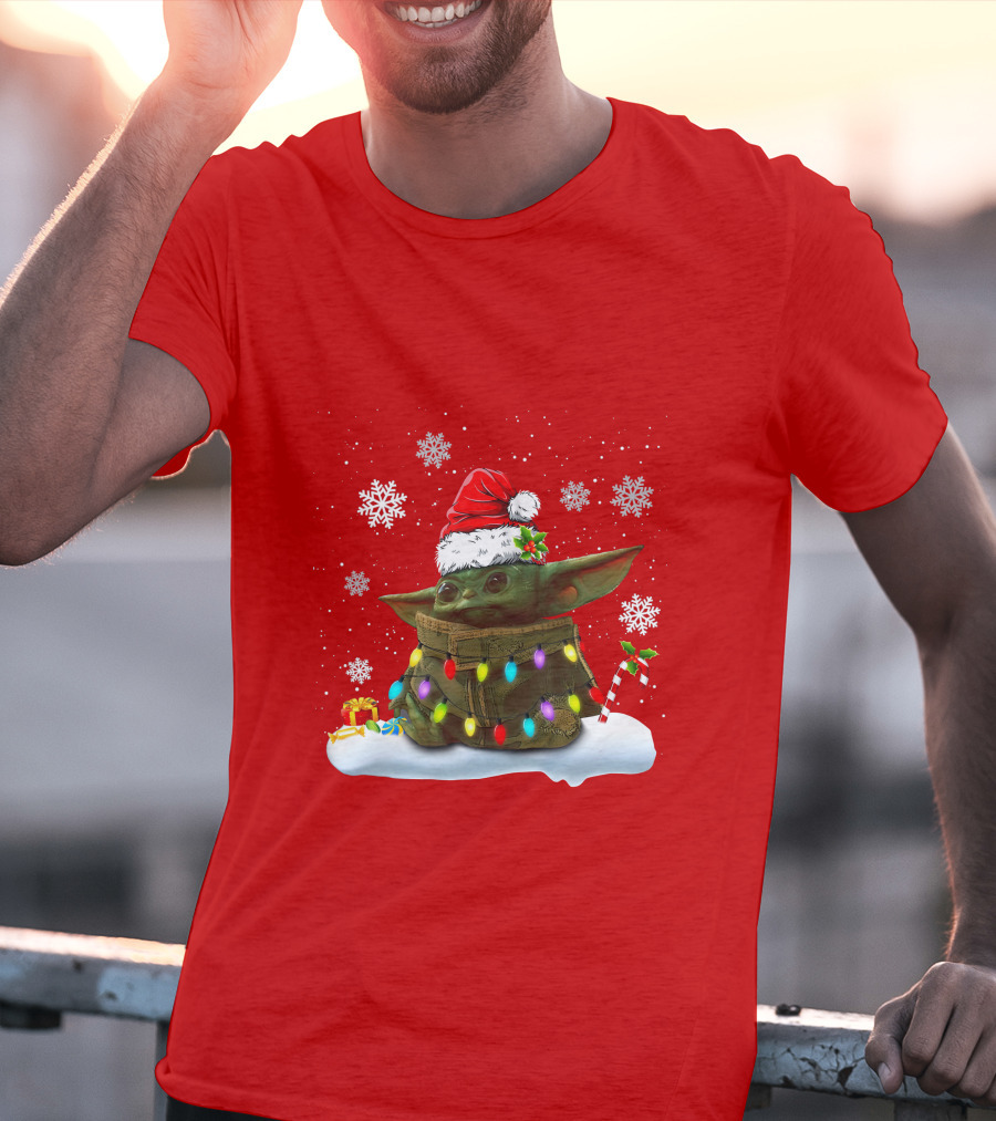 Santa Baby Yoda Christmas Lights Snowflakes Candy Cane Holiday Scene T-Shirt