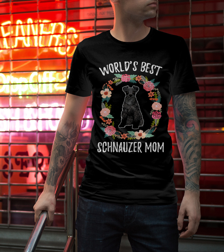 World's Best Schnauzer Mom Black Schnauzer Floral Wreath T-Shirt