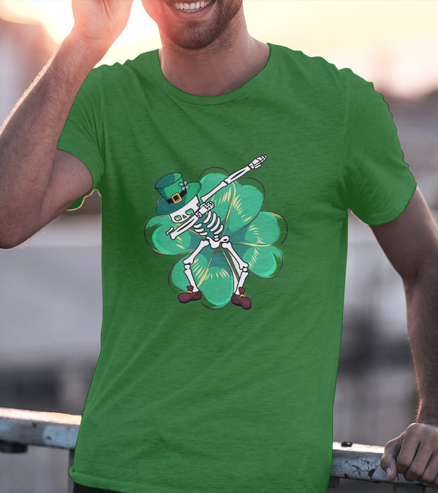 Dabbing Skeleton Leprechaun Shamrock St Patrick's Day T-Shirt