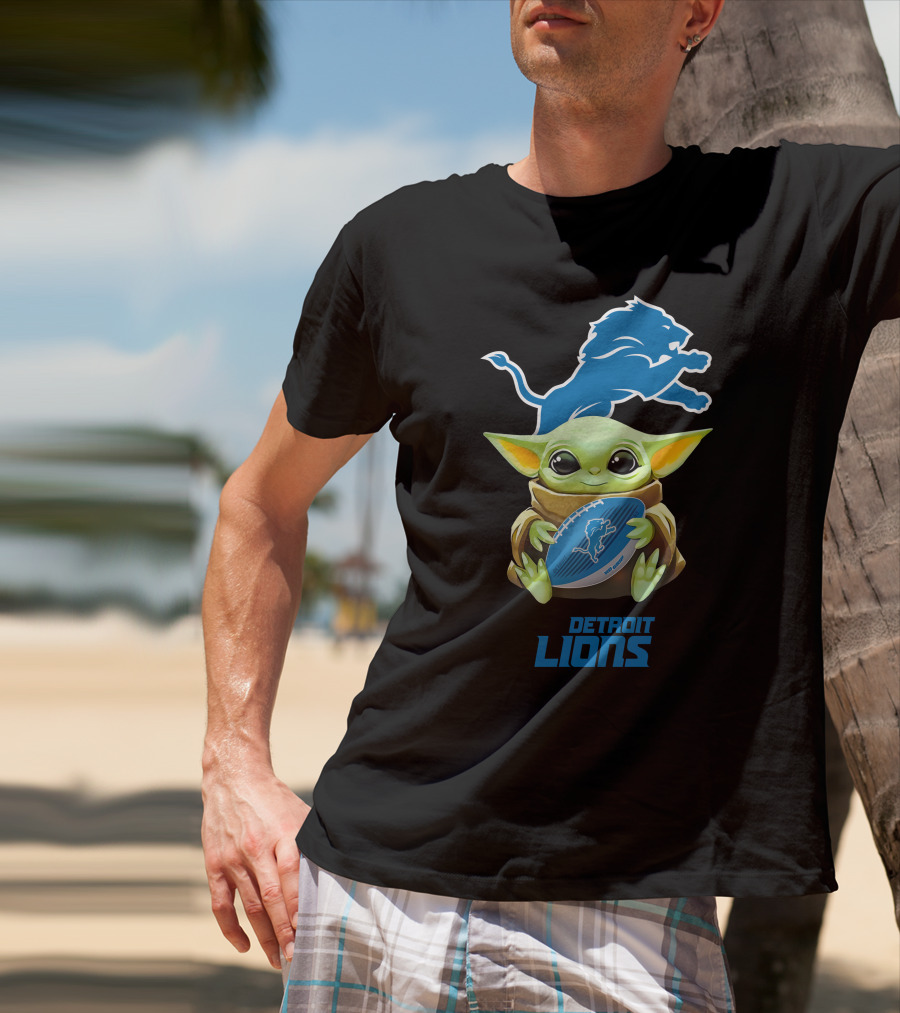 Baby Yoda Hug Detroit Lions Football T-Shirt