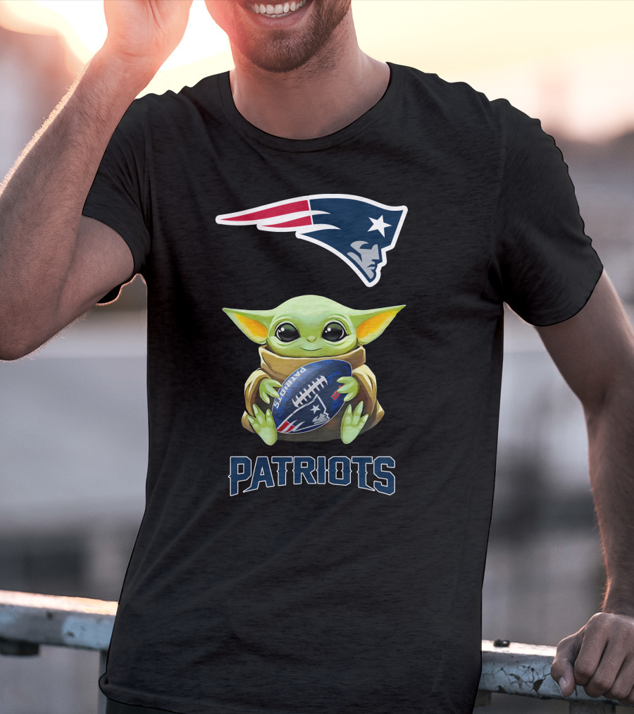 Baby Yoda Hugging New England Patriots Football Logo Fans T-Shirt