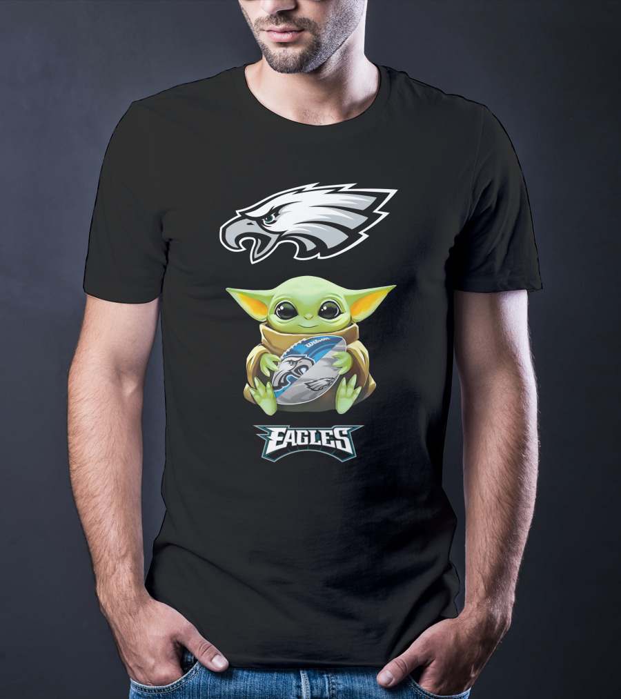 Baby Yoda Hug Philadelphia Eagles Football Team T-Shirt