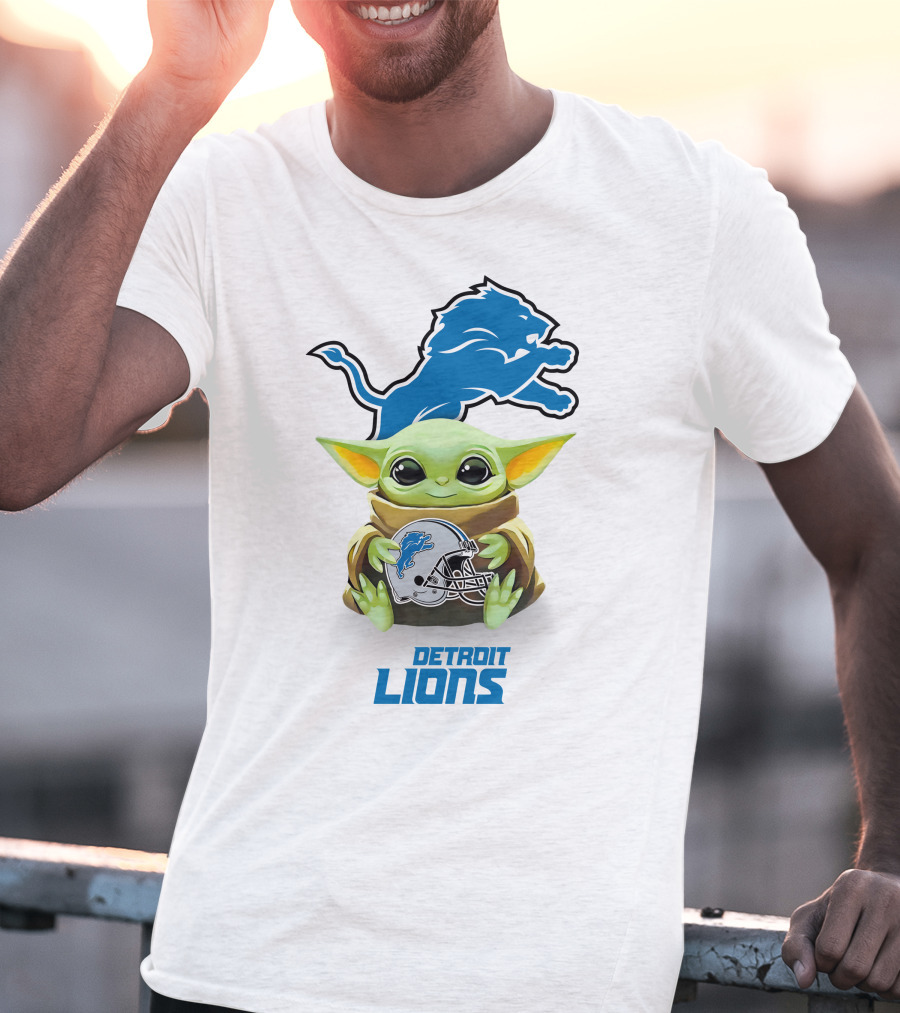 Star Wars Baby Yoda Holding Detroit Lions Helmet T-Shirt