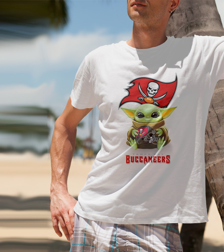 Star Wars Baby Yoda Hug Tampa Bay Buccaneers Helmet T-Shirt
