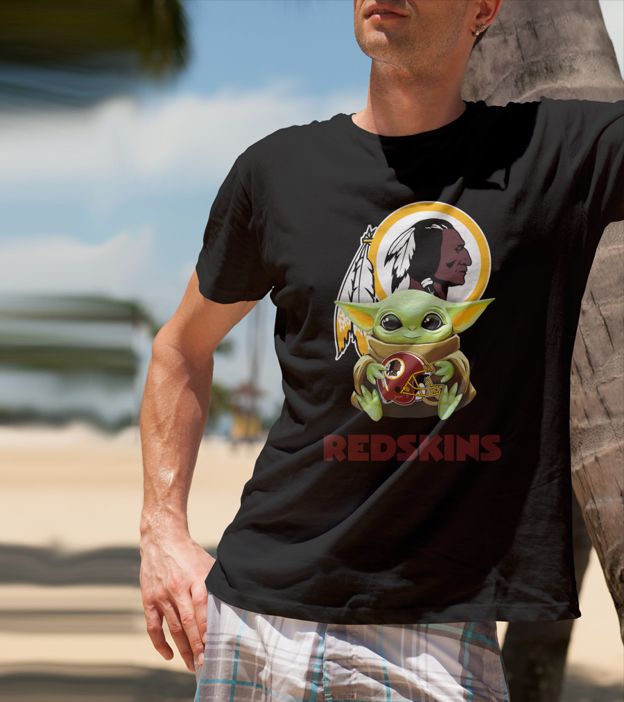 Grogu Hug Redskins Helmet Black T-Shirt