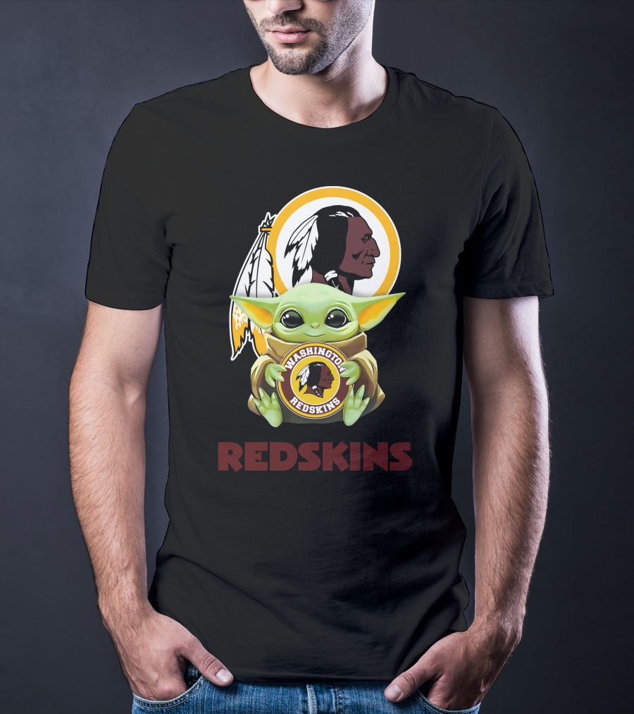 Washington Redskins Grogu Hug Iconic Star Wars Mandalorian Crossover Black T-Shirt