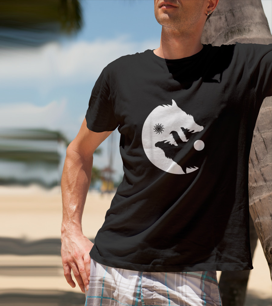 Wolf Yin Yang Sun Moon Vintage Harmony Balance Life Symbolism T-Shirt