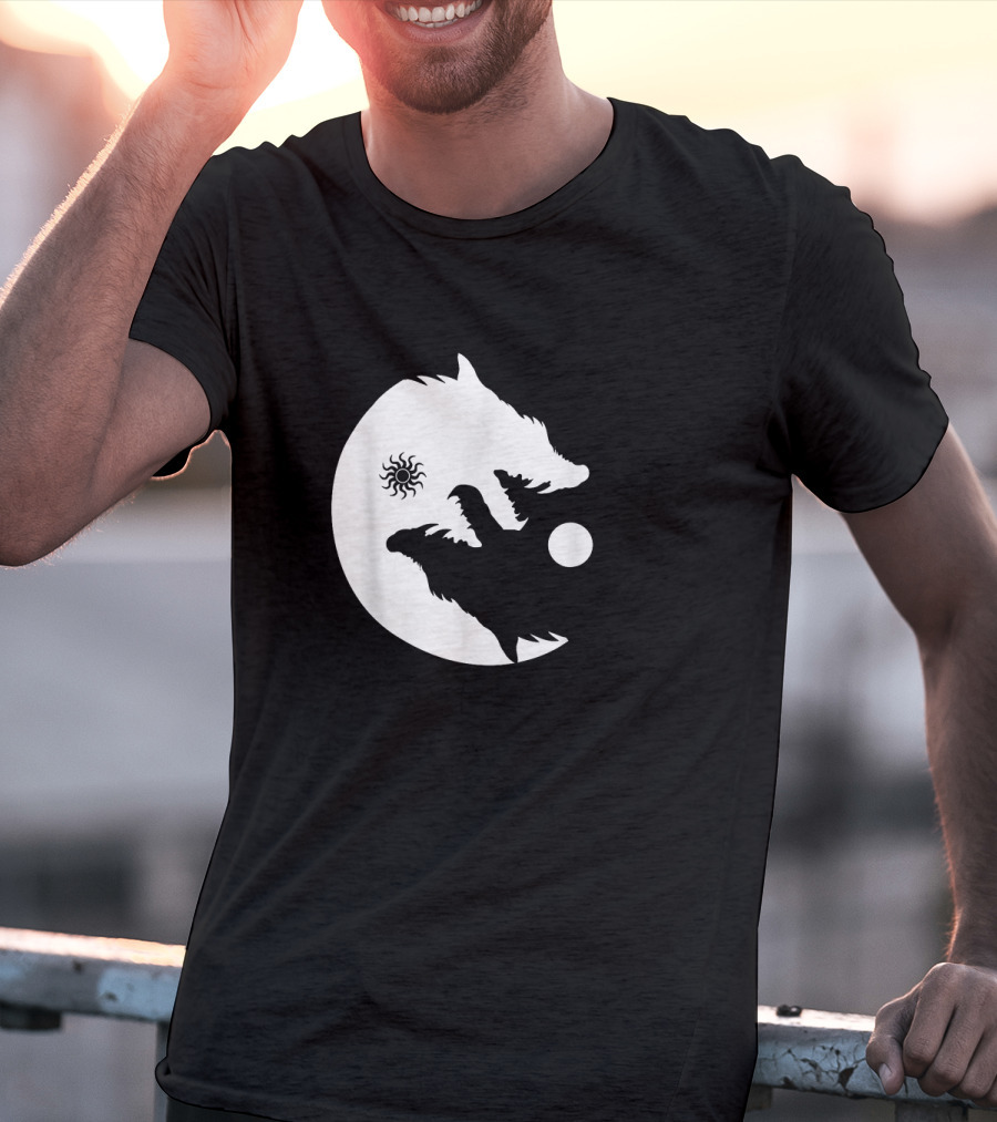 Wolf Yin Yang Sun Moon Vintage Harmony Balance Life Symbolism T-Shirt