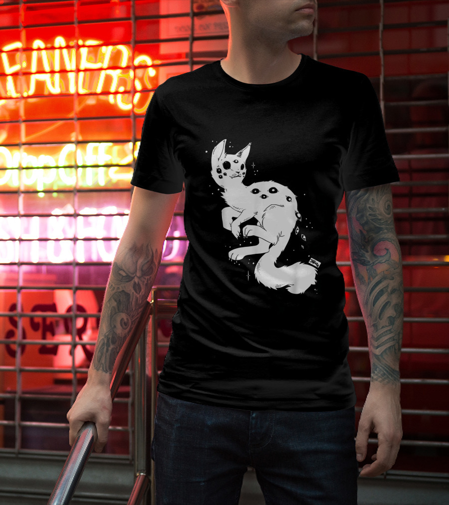 Creepy Cat Multi-Eyed Kawaii Kitty With Stars T-Shirt