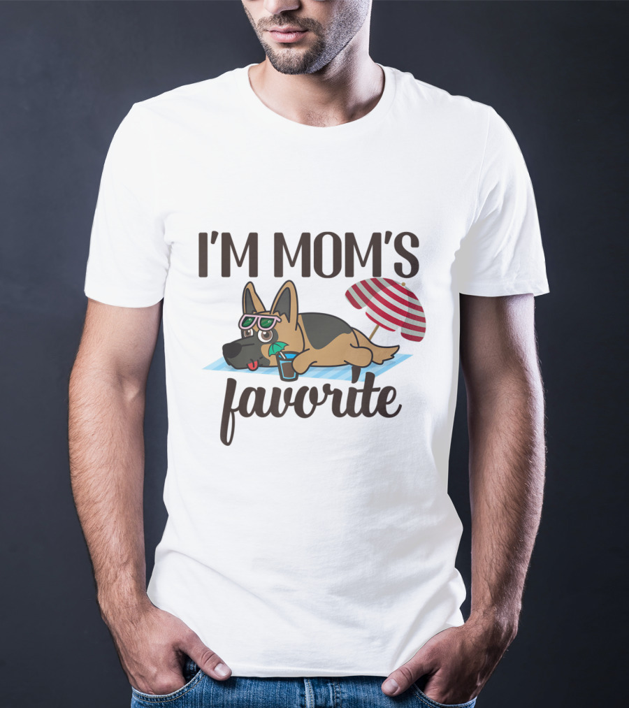 I'm Mom's Favorite Shepherd Funny Cute Dog Under Umbrella T-Shirt
