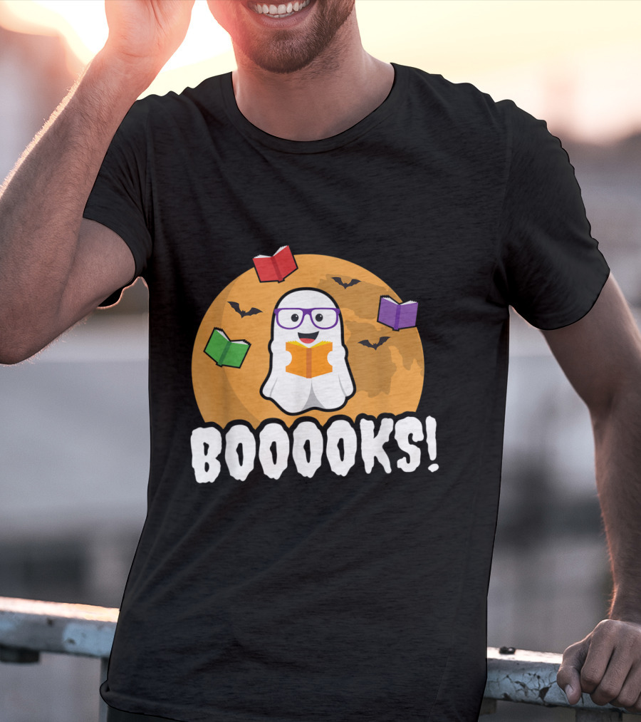 Booooks Ghost Boo Read Books Library Halloween Theme With Flying Bats And Moon T-Shirt