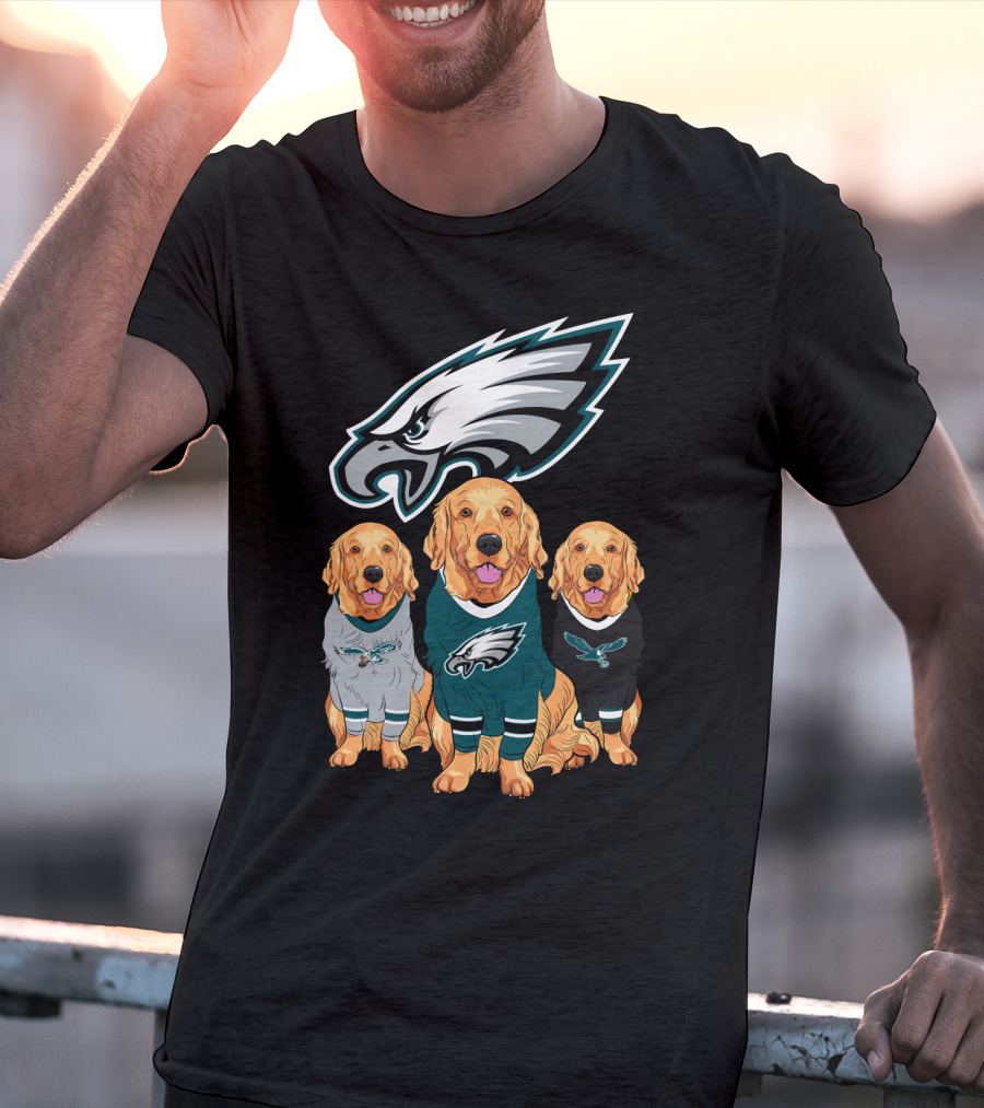 Philadelphia Eagles Golden Retrievers T-Shirt