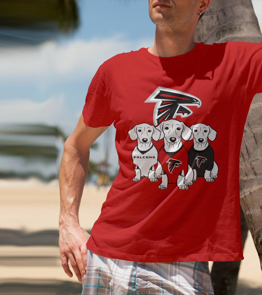 Atlanta Falcons With Dachshund  T-Shirt