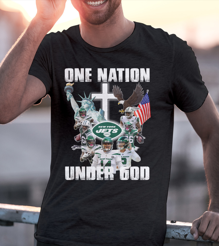 New York Jets One Nation Under God Statue Of Liberty Eagle Flag Football Players T-Shirt