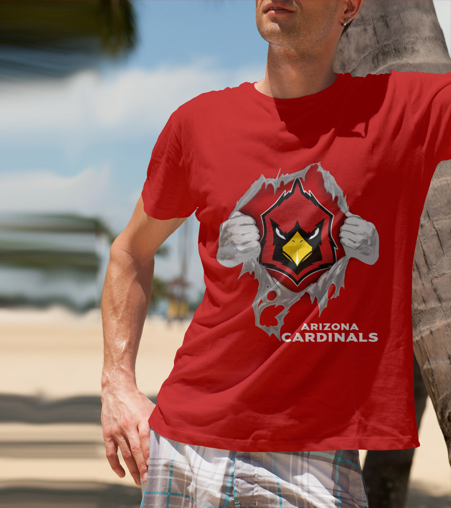 Arizona Cardinals Fierce Mascot Display With 06 Football Spirit T-Shirt