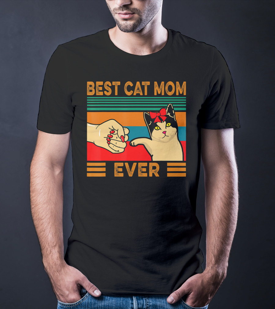 Best Cat Mom Ever Vintage Retro Cat Fist Bump T-Shirt