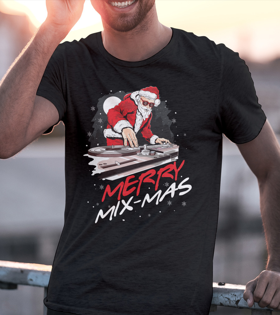 Merry Mix Mas Santa DJ Mixing Christmas Music T-Shirt