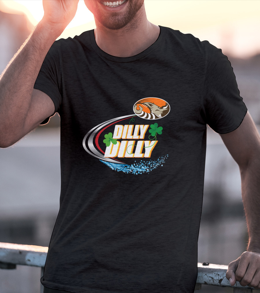 Dilly Dilly Cleveland Browns Football Theme With Shamrock And Splash T-Shirt