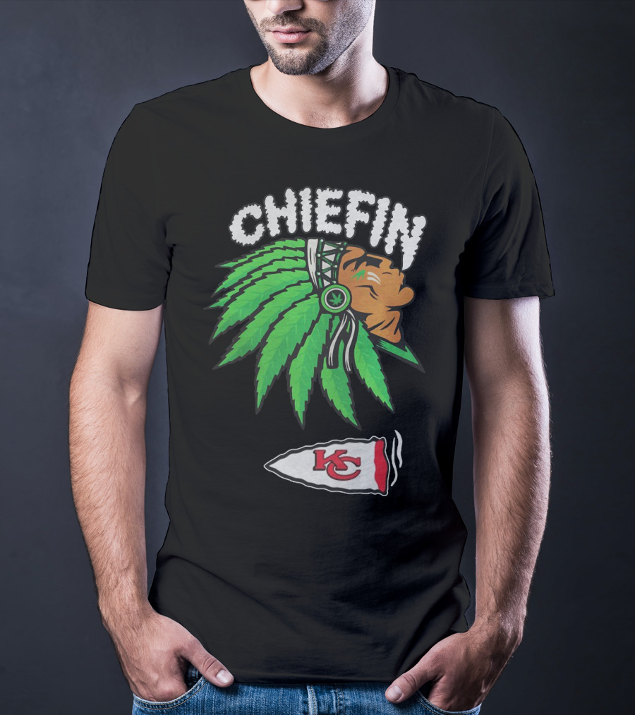 Kansas City Chiefs Chiefin Weed Smoke T-Shirt
