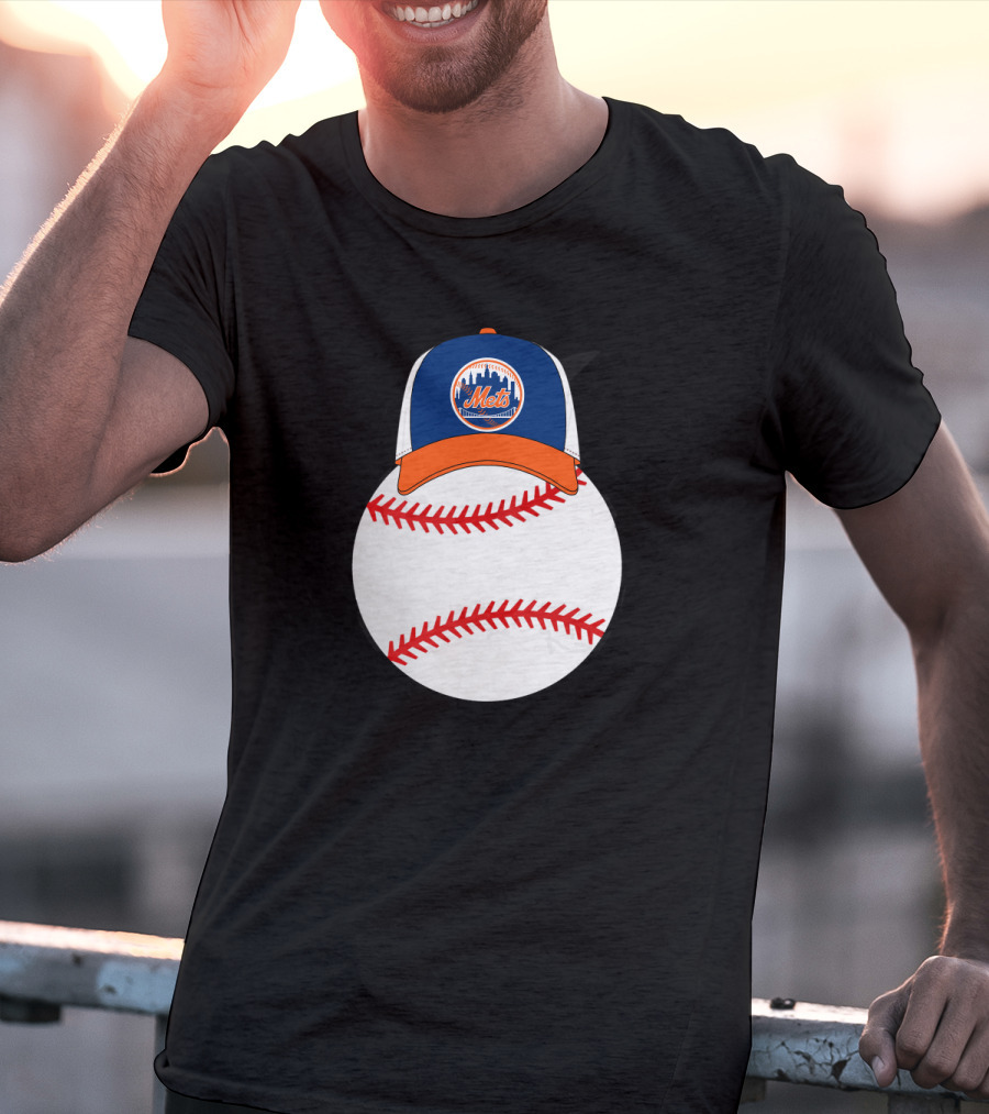 New York Mets Mickey Mouse Baseball Cap T-Shirt
