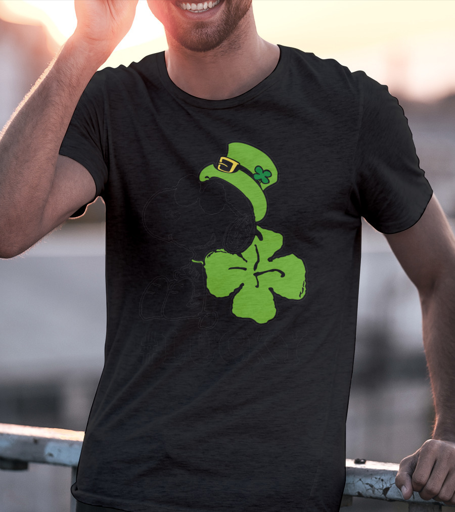 #Lucky Snoopy St. Patrick's Day Clover Hat Peanuts T-Shirt