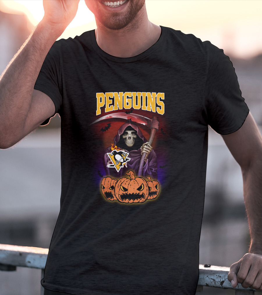 Penguins Grim Reaper With Scythe And Pumpkins Halloween T-Shirt
