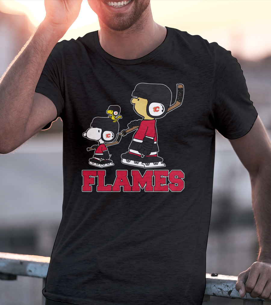Snoopy Woodstock Calgary Flames Ice Hockey Fans T-Shirt