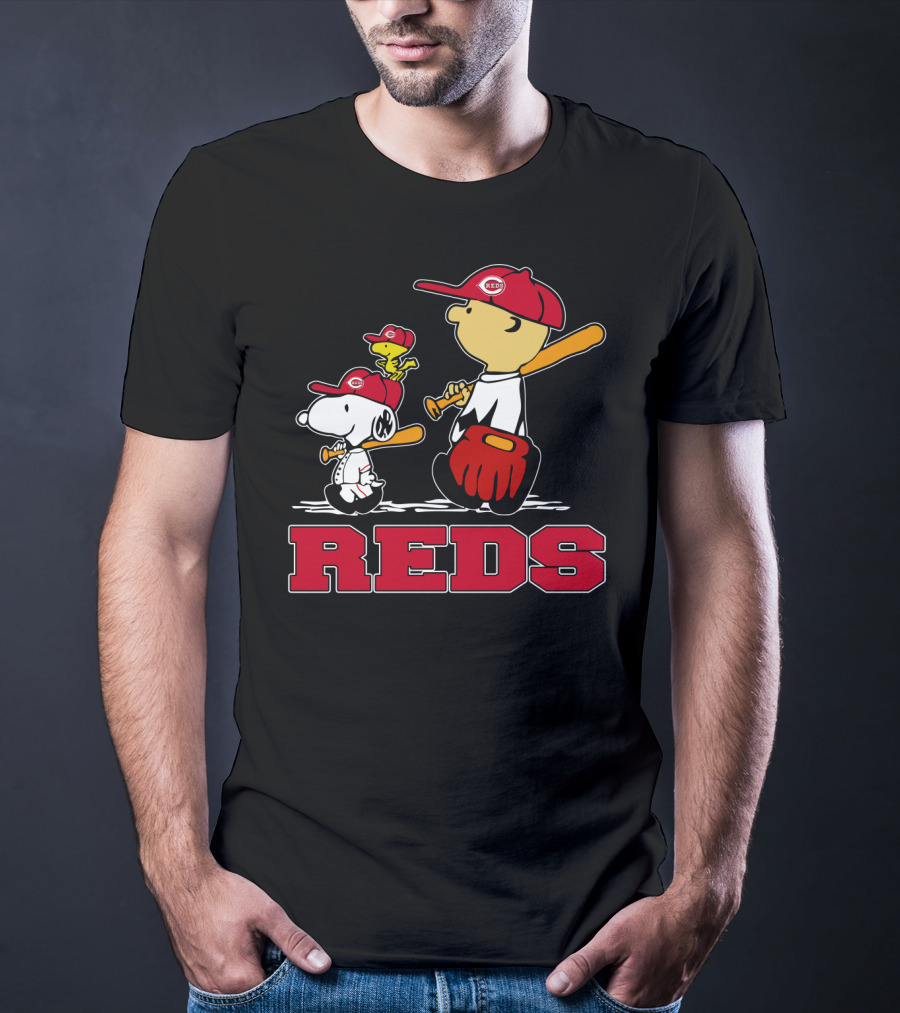 Snoopy Reds Baseball Peanuts Cincinnati Fans T-Shirt