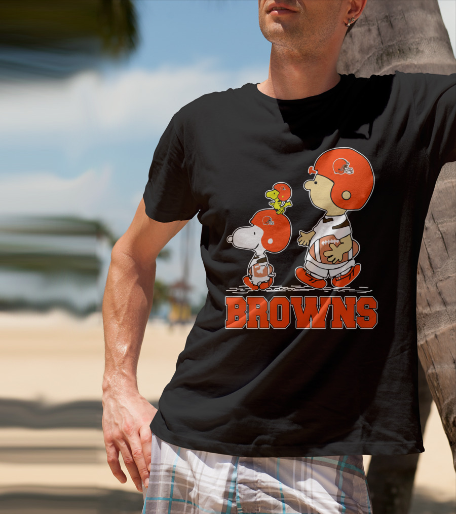 Snoopy And Woodstock With Cleveland Browns Football Helmets And Browns T-Shirt