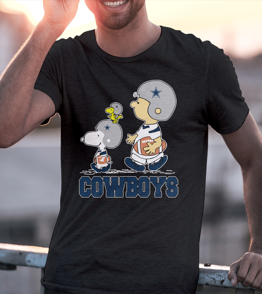 Snoopy Peanuts Dallas Cowboys Football Fans T-Shirt