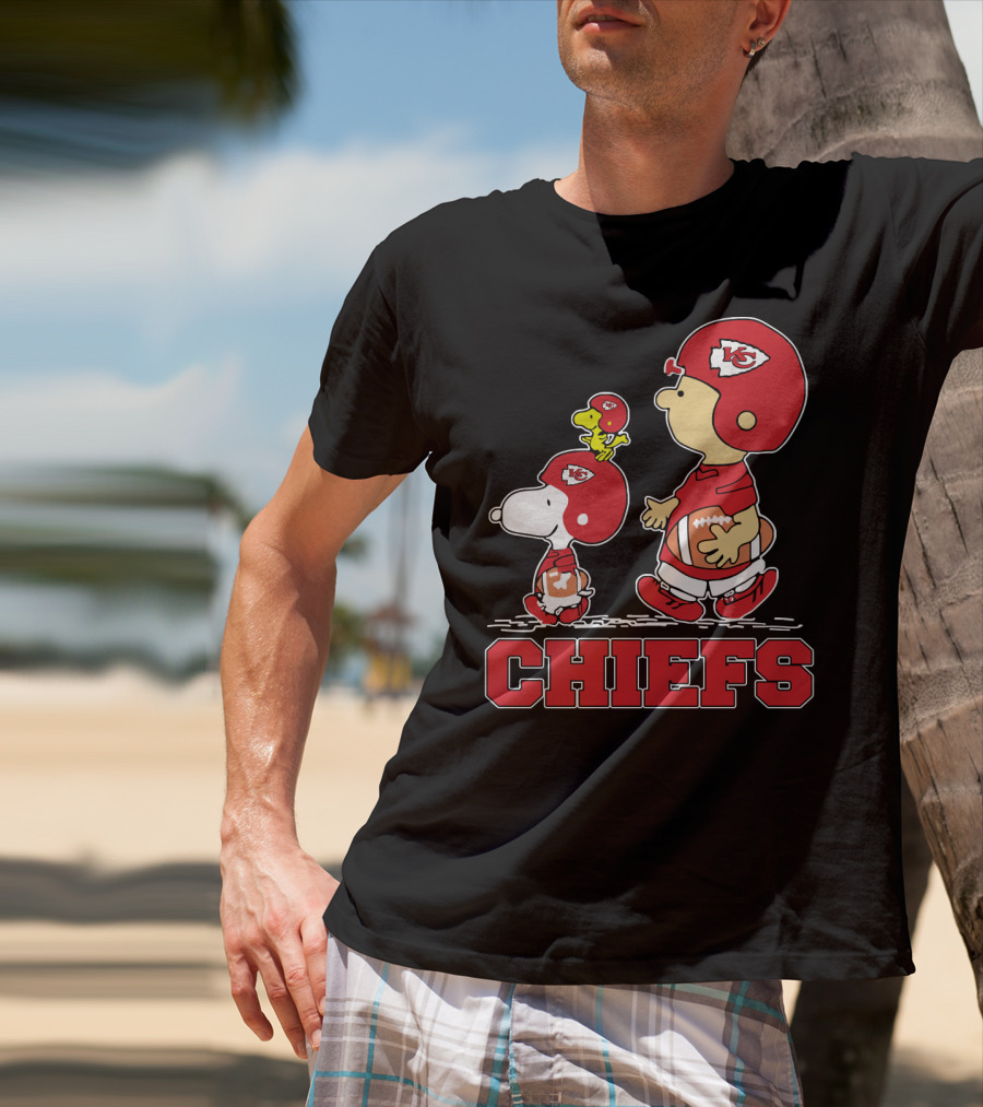 Snoopy And Friends Kansas City Chiefs Football Fans Celebration T-Shirt