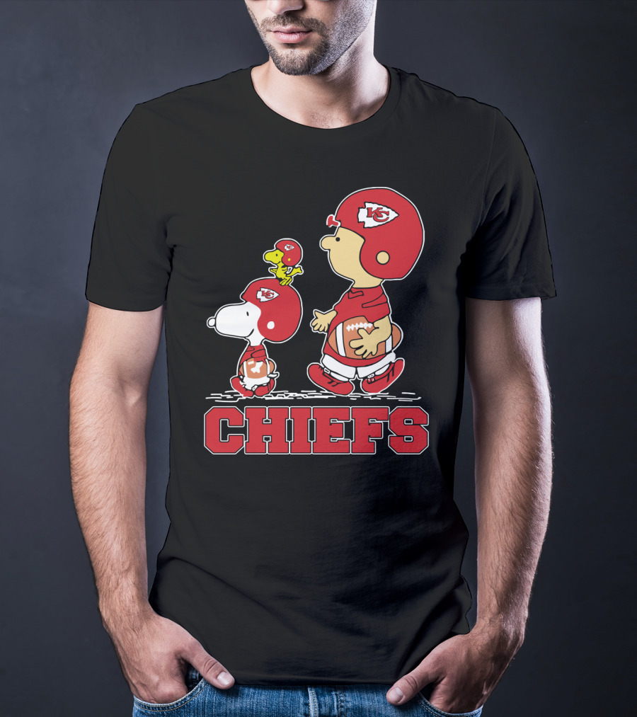 Snoopy And Friends Kansas City Chiefs Football Fans Celebration T-Shirt
